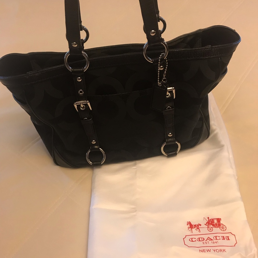 Coach shoulder bag